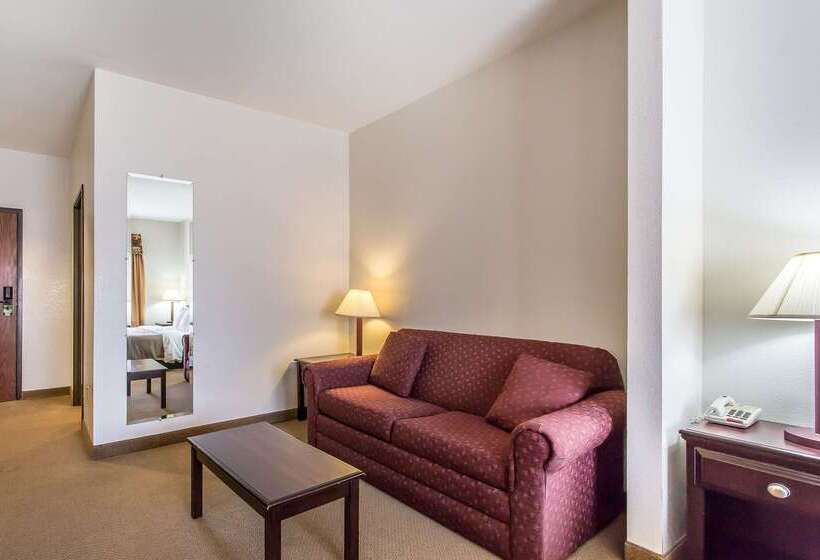 בית מלון כפרי Quality Inn & Suites