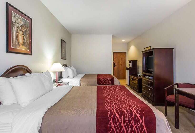 בית מלון כפרי Quality Inn & Suites