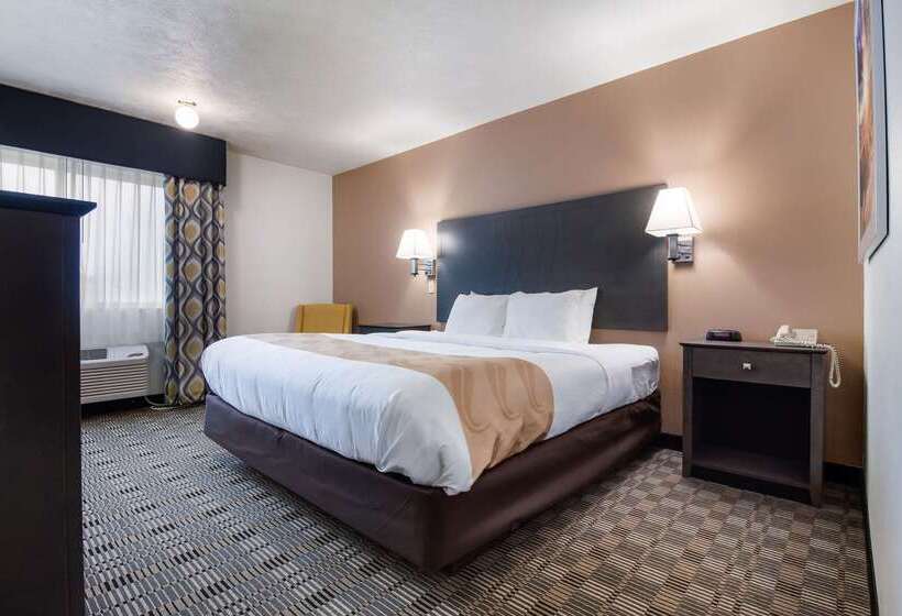 호텔 Quality Inn & Suites