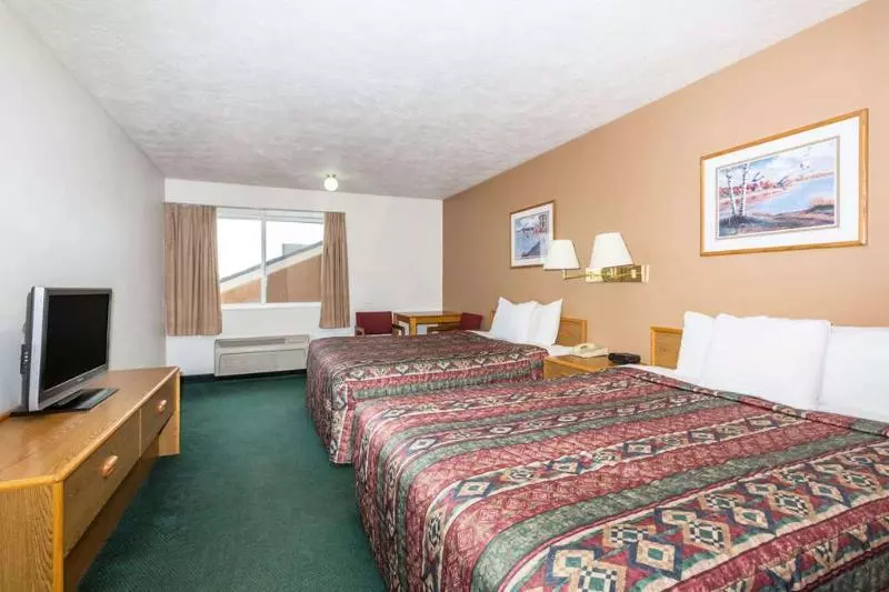 酒店 Quality Inn & Suites