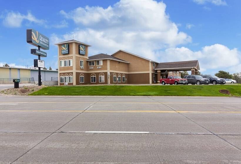 호텔 Quality Inn & Suites