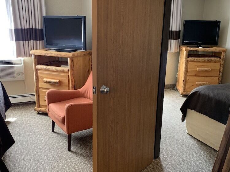 فندق The Antler Lodge Gardiner