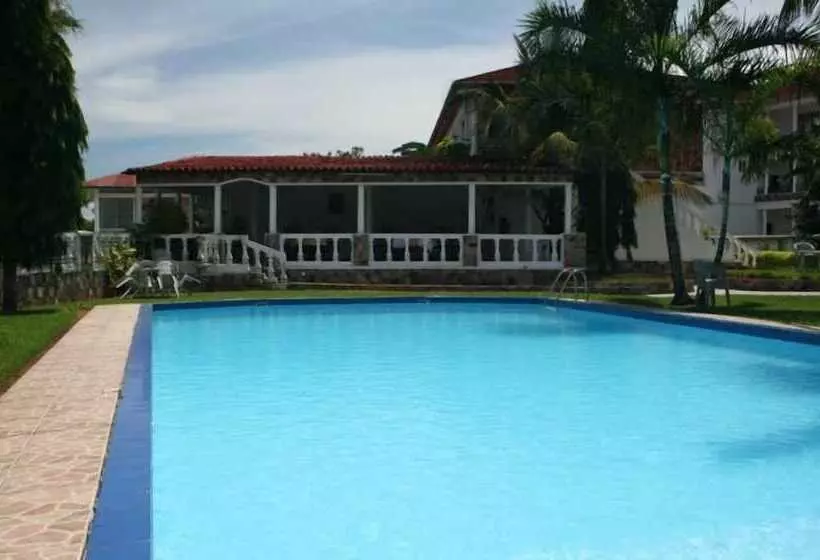 هتل Top Hill Residence Kiriri