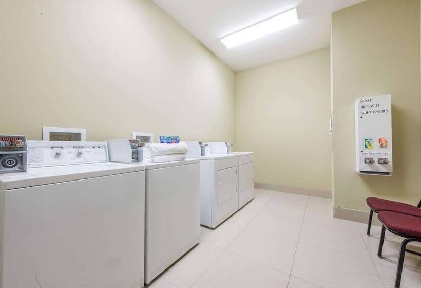 בית מלון כפרי Wingate By Wyndham Lake Charles Casino Area