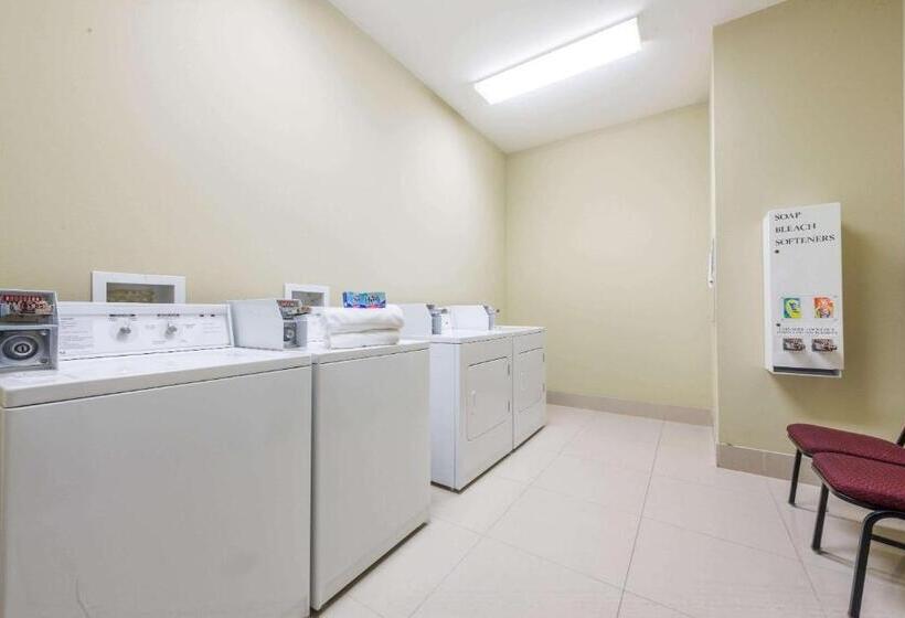 בית מלון כפרי Wingate By Wyndham Lake Charles Casino Area