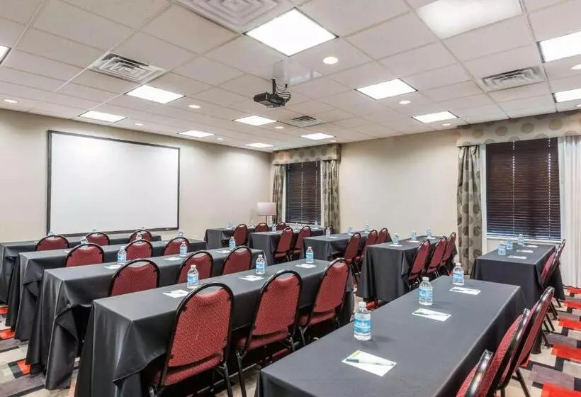 Otel Wingate By Wyndham Lake Charles Casino Area