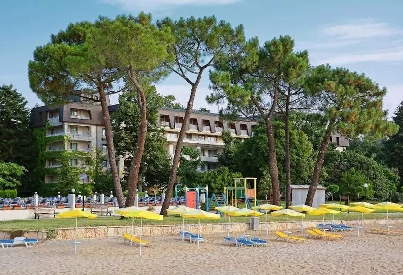 Lotos Hotel   Riviera Holiday Club