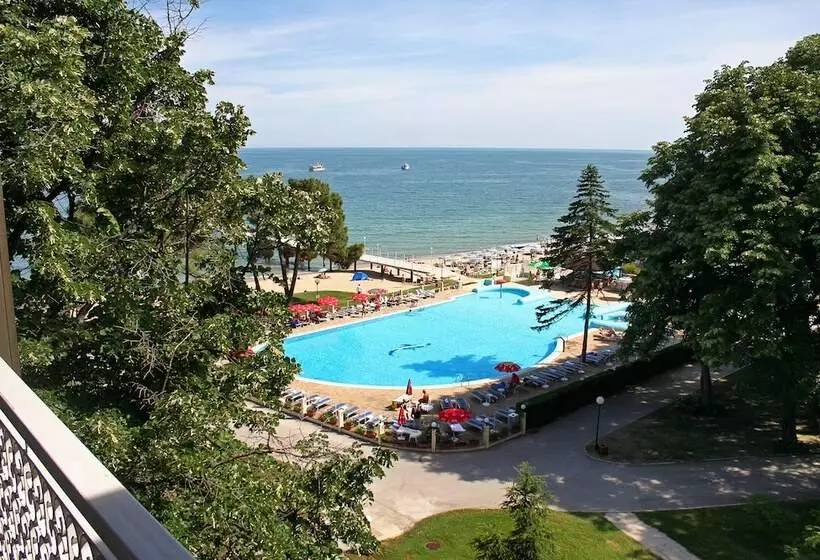 Lotos Hotel   Riviera Holiday Club
