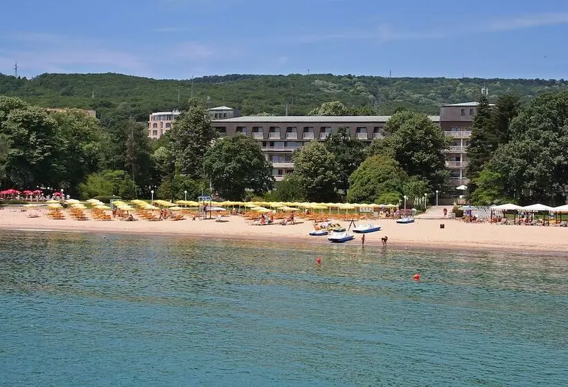 Lotos Hotel   Riviera Holiday Club