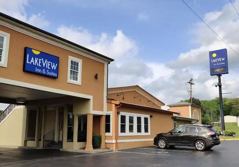 Мотель Lake View Inn & Suites