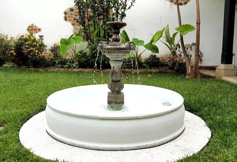 تختخواب و صبحانه La Casa De Don Pedro
