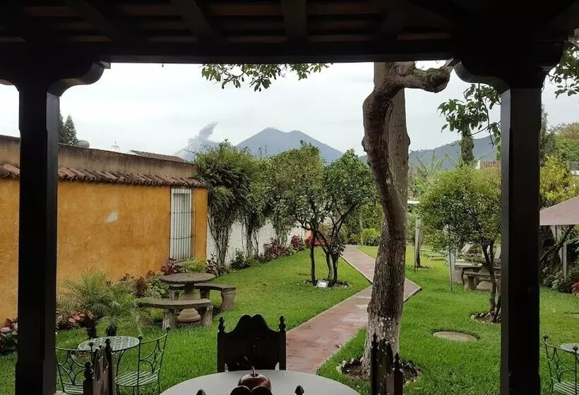تختخواب و صبحانه La Casa De Don Pedro