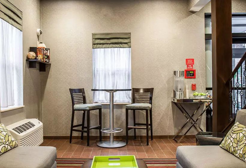 酒店 Envision Bostonlongwood, Ascend Collection