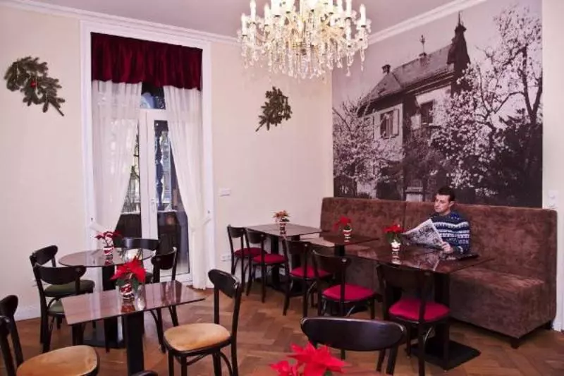 Hotelli Arena Villa Am Wasserpark