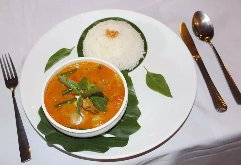 호텔 Central Night