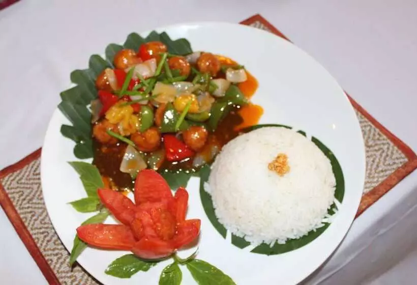 호텔 Central Night