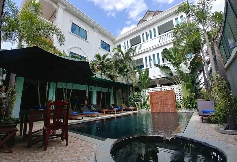 호텔 Central Night