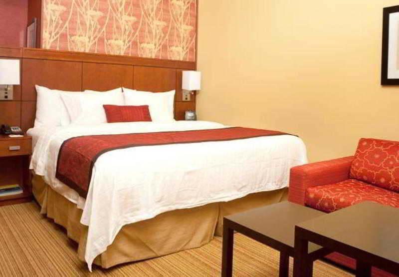 בית מלון כפרי Courtyard By Marriott Norman