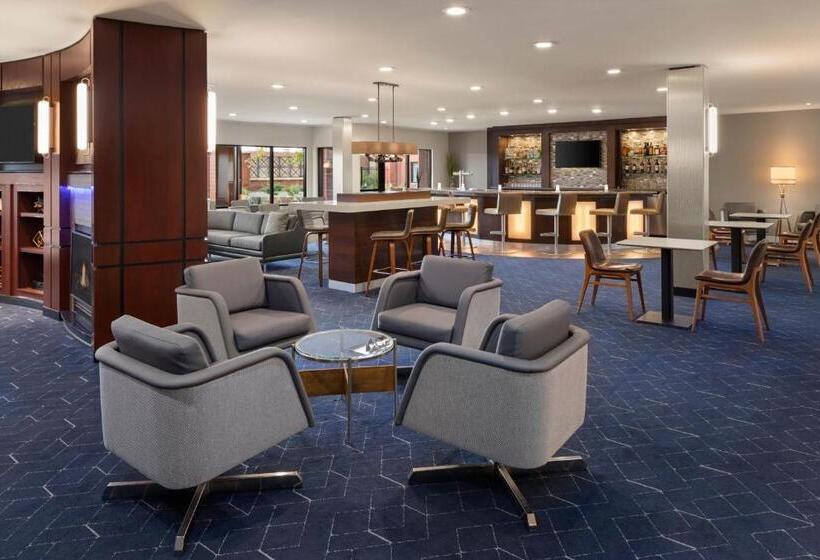 فندق Courtyard Minneapolis St. Paul/roseville