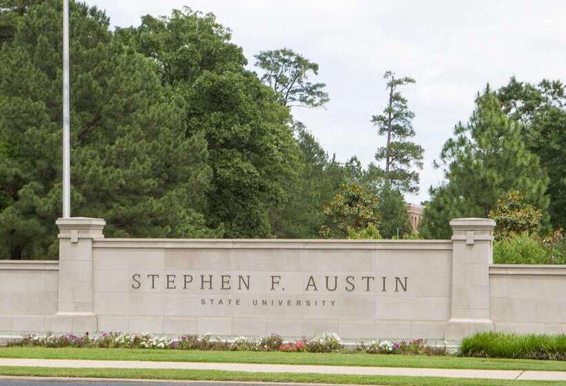 בית מלון כפרי Days Inn By Wyndham Nacogdoches/sfa University/downtown