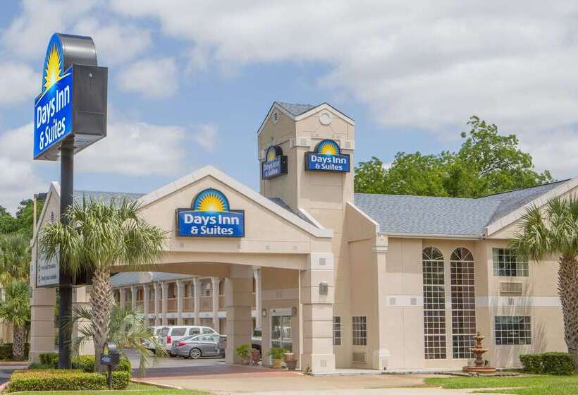 בית מלון כפרי Days Inn By Wyndham Nacogdoches/sfa University/downtown