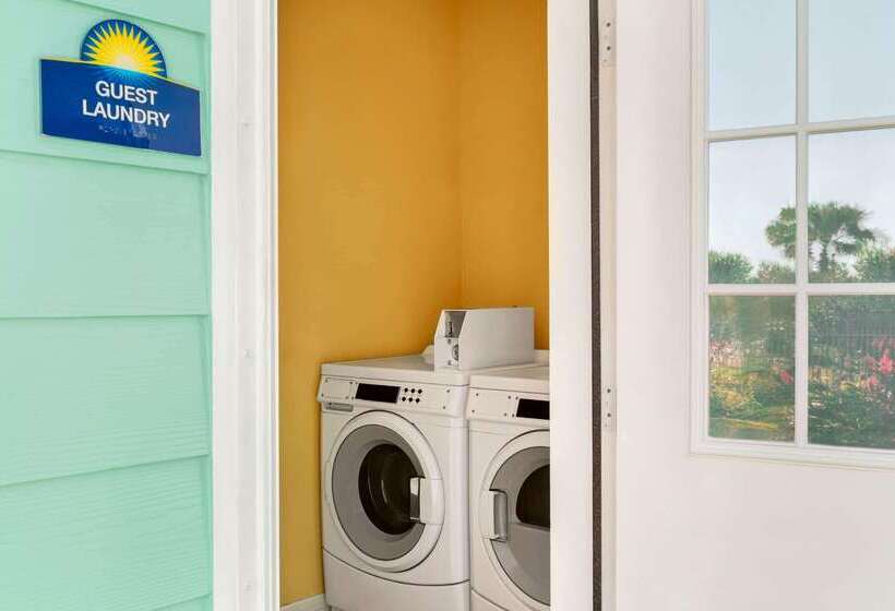 בית מלון כפרי Days Inn By Wyndham Port Aransas Tx