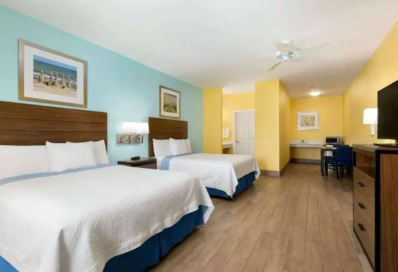 هتل Days Inn By Wyndham Port Aransas Tx