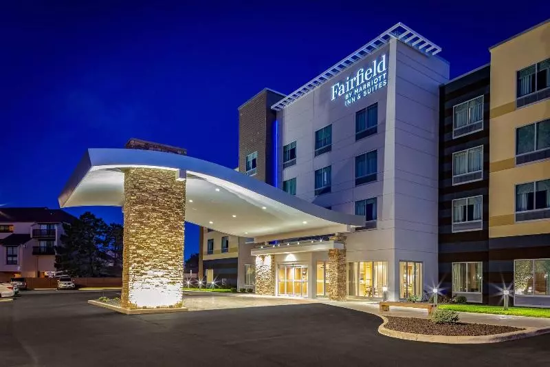 ホテル Fairfield By Marriott Port Clinton Waterfront
