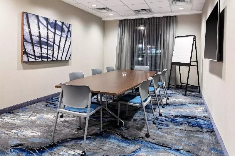 ホテル Fairfield By Marriott Port Clinton Waterfront