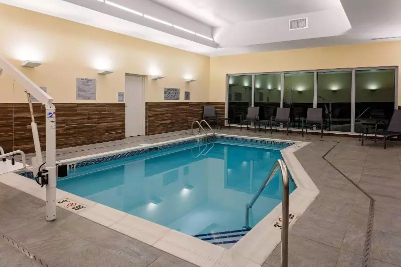 ホテル Fairfield By Marriott Port Clinton Waterfront