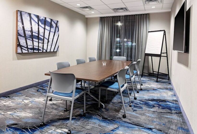 فندق Fairfield By Marriott Port Clinton Waterfront