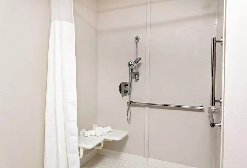 ホテル Fairfield By Marriott Port Clinton Waterfront