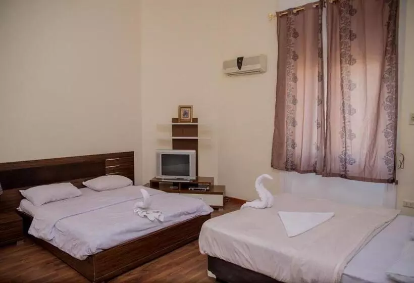 هتل Grand Royal Cairo