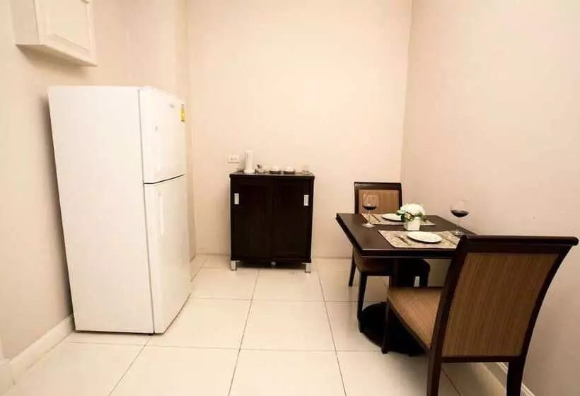 Hope Land Hotel 46/1