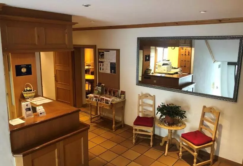 Hotell Hôtel De Ville