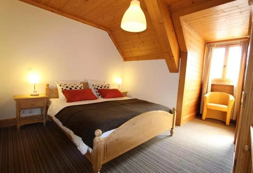 Hotell Hôtel De Ville