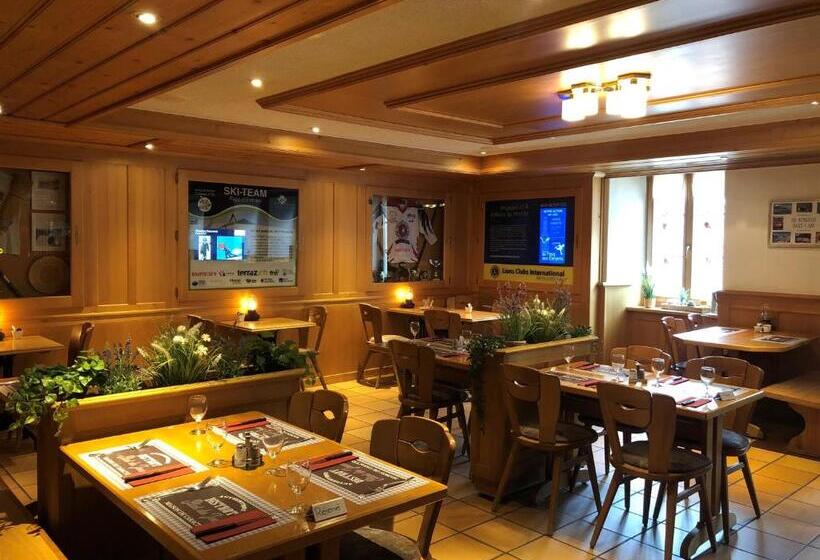 هتل Hôtel De Ville