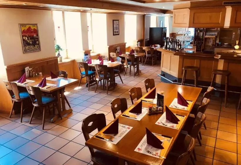 Hotell Hôtel De Ville