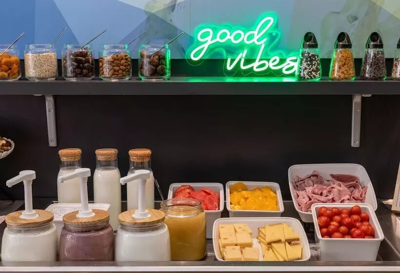 Hotel Ibis Styles Paris Porte Dorleans