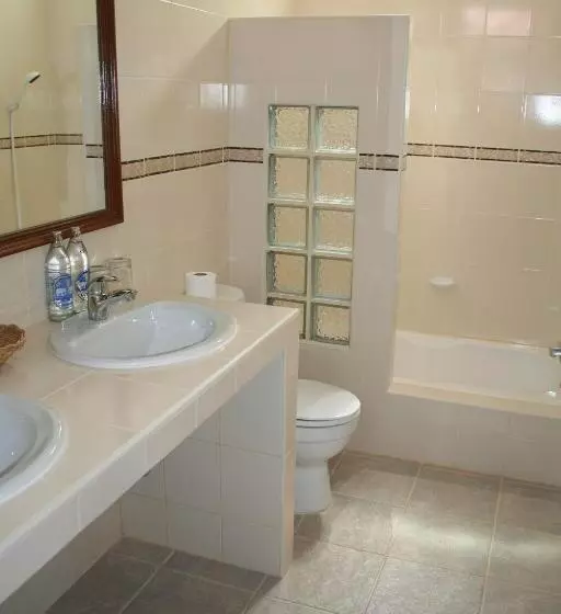 Hotel Long Beach Inn