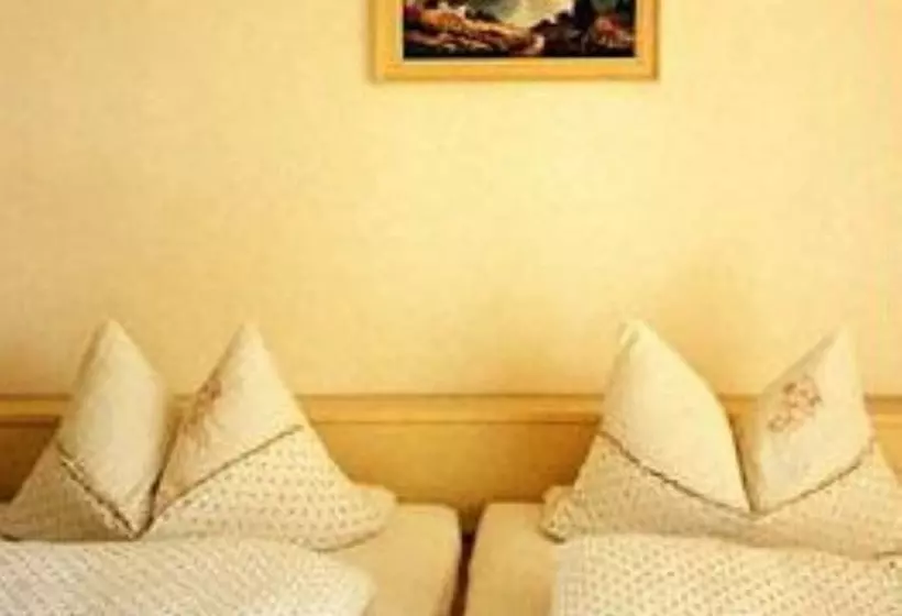 Отель Lucky Star