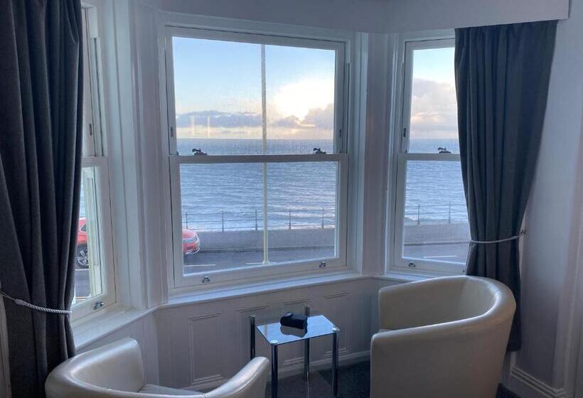 בית מלון כפרי Marine View Guest House