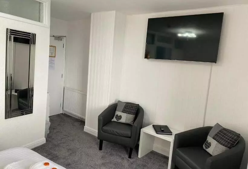 בית מלון כפרי Marine View Guest House