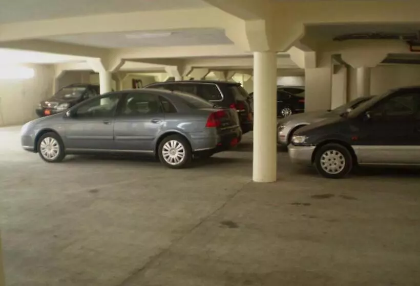 هتل Prince De Galles