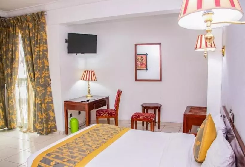 هتل Prince De Galles