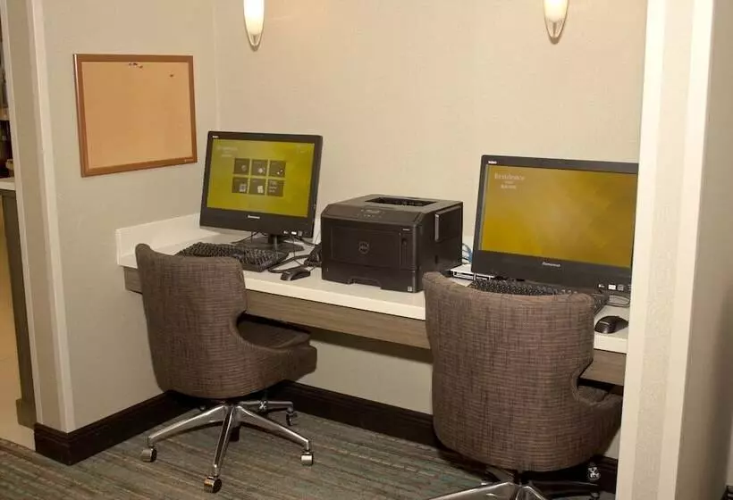 Отель Residence Inn By Marriott Sebring