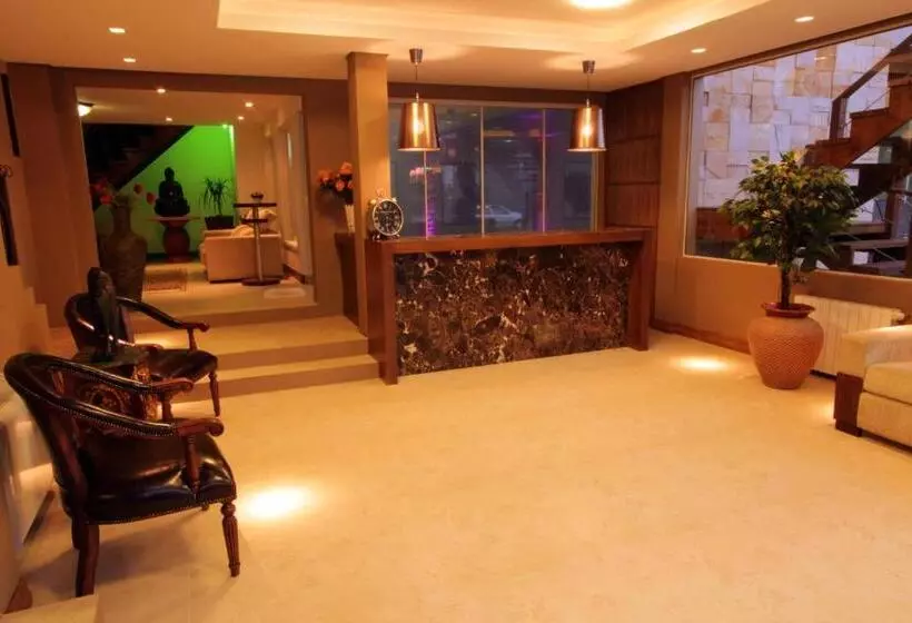 Sky Centro Hotel & Spa