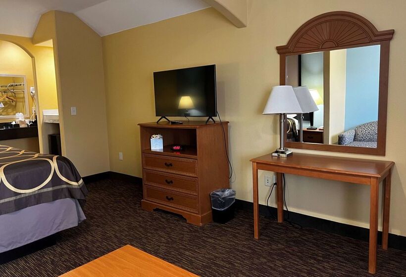 فندق Super 8 By Wyndham Montgomery/ Lake Conroe