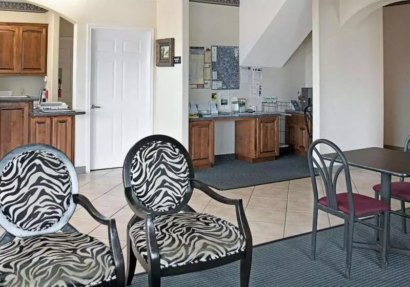 酒店 Super 8 By Wyndham Montgomery/ Lake Conroe