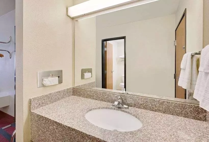 酒店 Super 8 By Wyndham Mound City